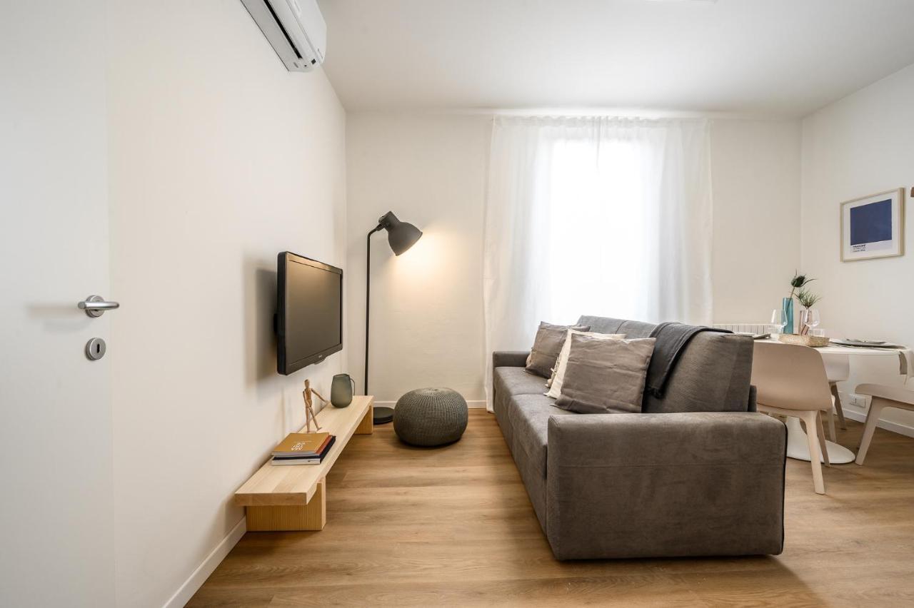Apartment Emilia Young Modena