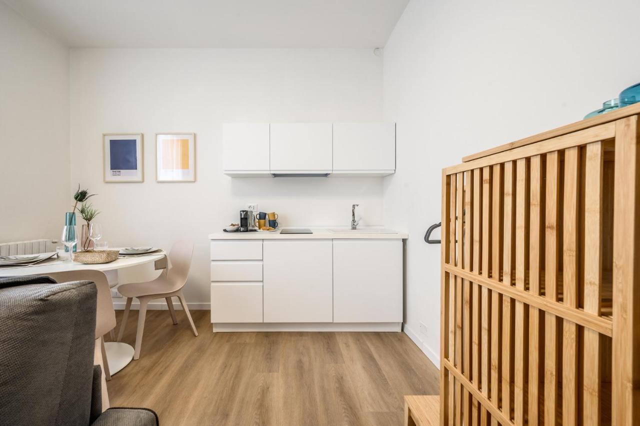 Emilia Young Apartment Modena