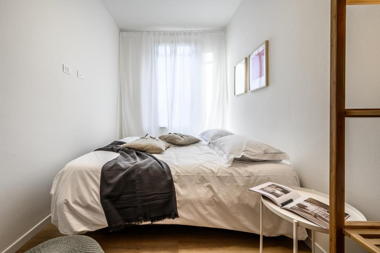 Apartment Emilia Young Modena